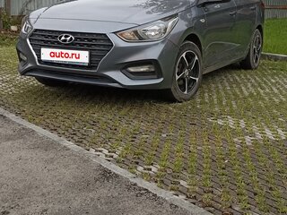 2017 Hyundai Solaris II, серый, 1050000 рублей, вид 2