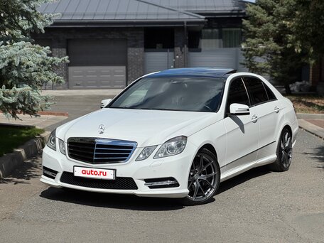 2013 Mercedes-Benz E-Класс 300 IV (W212, S212, C207), белый, 1949000 рублей, вид 3