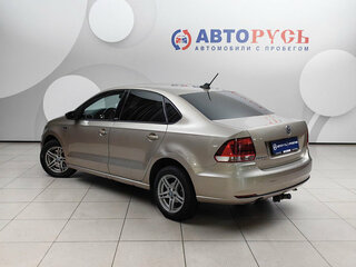 2017 Volkswagen Polo V Рестайлинг, бежевый, 1099000 рублей, вид 2