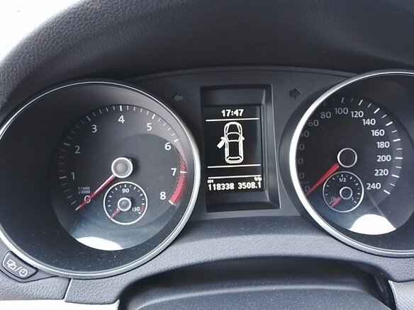 2012 Volkswagen Golf VI, серебристый, 1100000 рублей - вид 8