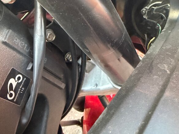 2012 Yamaha FZ1, красный, 570000 рублей - вид 17