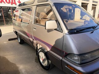 1989 Toyota MasterAce Surf, бежевый, 700000 рублей, вид 1