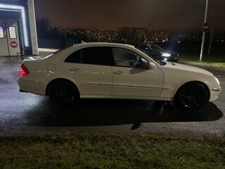 2007 Mercedes-Benz E-Класс 350 III (W211, S211) Рестайлинг, белый, 950000 рублей, вид 4