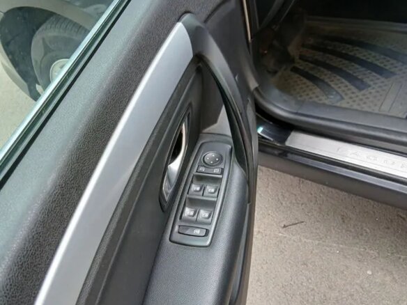 2008 Renault Laguna III, чёрный, 670000 рублей - вид 6