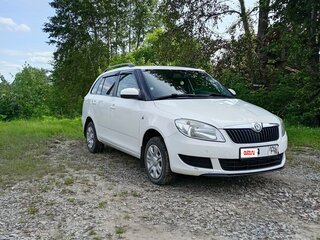 2012 Skoda Fabia II Рестайлинг, белый, 520000 рублей, вид 3