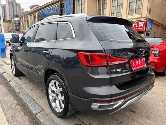 2022 Jetta VS7 I Рестайлинг 1, чёрный - вид 3