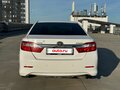 2013 Toyota Camry VII (XV50), белый - вид 3