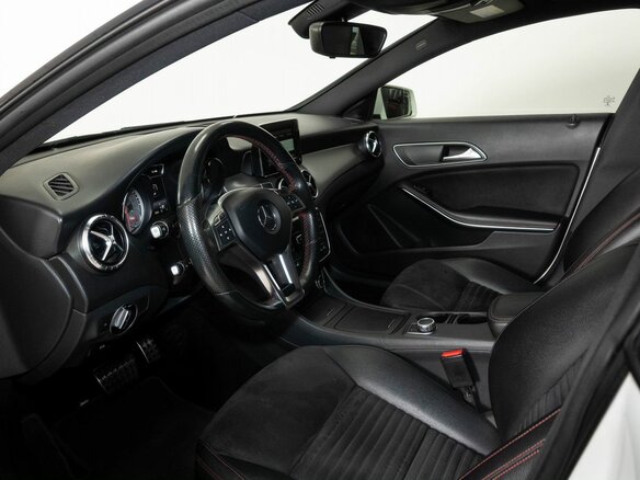 2014 Mercedes-Benz CLA 200 I (C117, X117), белый, 1630000 рублей - вид 4