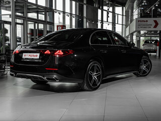 2025 Mercedes-Benz E-Класс 220 d VI (W214, S214), чёрный, 9210000 рублей, вид 5