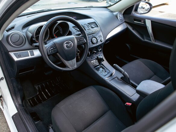 2013 Mazda 3 II (BL) Рестайлинг, белый, 995000 рублей - вид 14