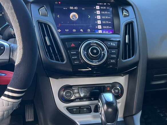 2012 Ford Focus III, красный, 580000 рублей - вид 16