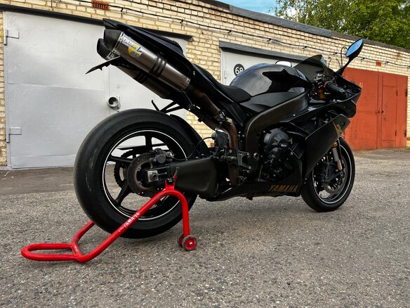 2008 Yamaha YZF-R1, чёрный, 630000 рублей - вид 4
