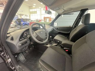 2026 Lada (ВАЗ) Niva Travel I Рестайлинг, чёрный, 1717000 рублей, вид 4