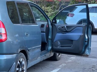 2001 Mitsubishi Space Star I, серый, 215000 рублей, вид 3