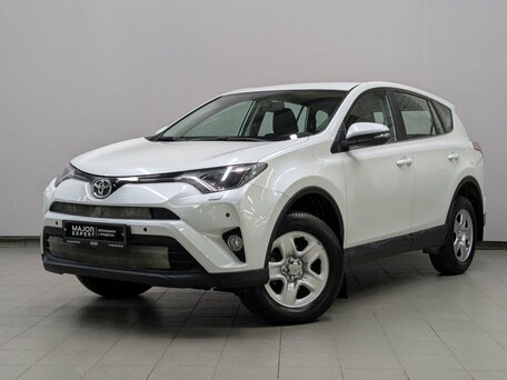 Toyota RAV4 IV (XA40) Рестайлинг