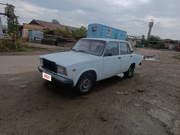 2007 Lada (ВАЗ) 2107, белый - вид 2