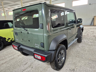 2023 Suzuki Jimny IV, зелёный, 2350000 рублей, вид 5