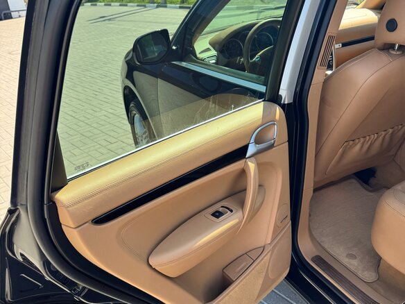 2009 Porsche Cayenne S I Рестайлинг (957), чёрный - вид 16
