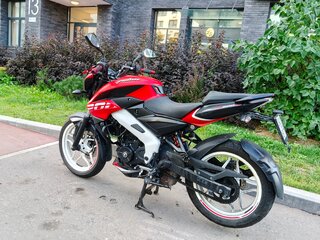 2021 Bajaj Pulsar NS 200, красный, 190000 рублей, вид 2