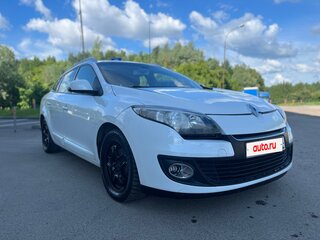 2013 Renault Megane III Рестайлинг, белый, 530000 рублей, вид 2