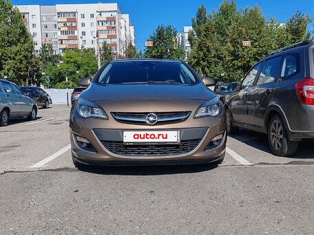 2013 Opel Astra J Рестайлинг, золотистый, 800000 рублей, вид 3