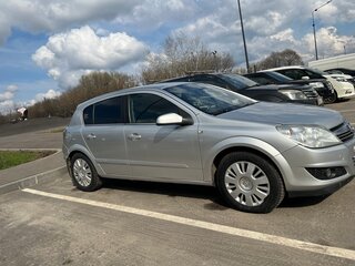 2009 Opel Astra H Рестайлинг, серебристый, 350000 рублей, вид 4