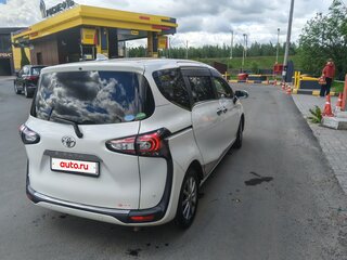 2018 Toyota Sienta II Рестайлинг, белый, 1500000 рублей, вид 5