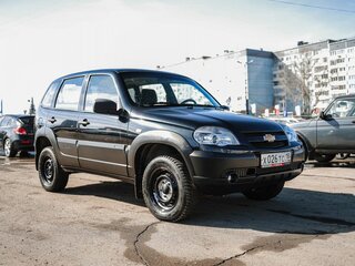 2020 Chevrolet Niva I Рестайлинг, чёрный, 799000 рублей, вид 2
