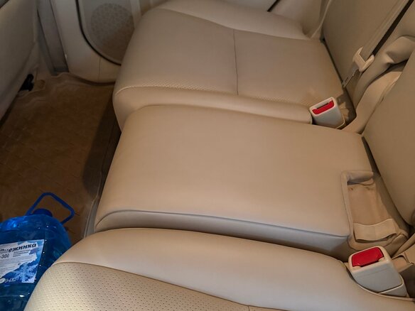 2010 Lexus RX 350 III, белый, 2500000 рублей - вид 20