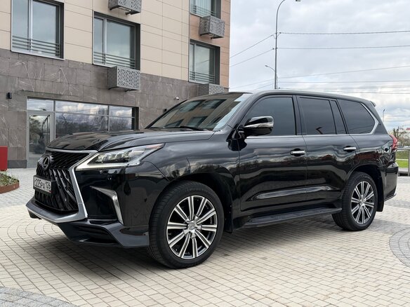 2017 Lexus LX 450d III Рестайлинг 2, чёрный, 7500000 рублей - вид 2
