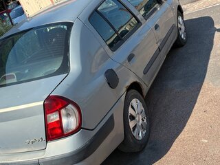 2004 Renault Symbol I Рестайлинг, серый, 140000 рублей, вид 3