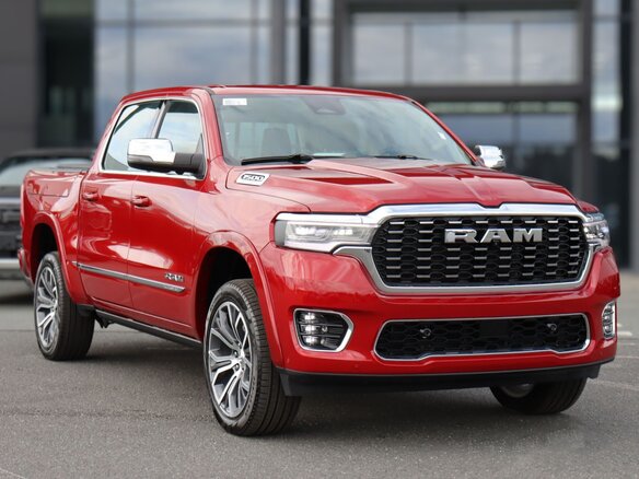2026 Ram 1500 Crew Cab V Рестайлинг, красный, 12590000 рублей - вид 7