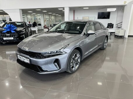 Kia K5 III