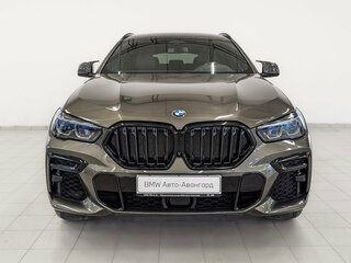 2022 BMW X6 M50i III (G06), серый, 8350000 рублей, вид 2