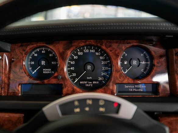 2006 Rolls-Royce Phantom Long VII, чёрный, 43500000 рублей - вид 13