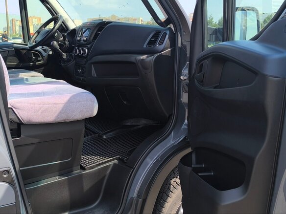 2020 Iveco Daily, серый, 3800000 рублей - вид 21
