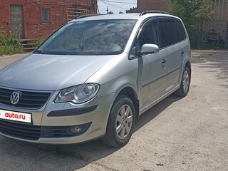 2008 Volkswagen Touran I Рестайлинг, серебристый, 619000 рублей, вид 1