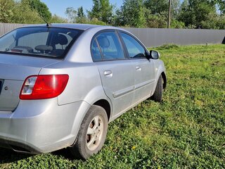 2009 Kia Rio II Рестайлинг, серебристый, 499999 рублей, вид 5