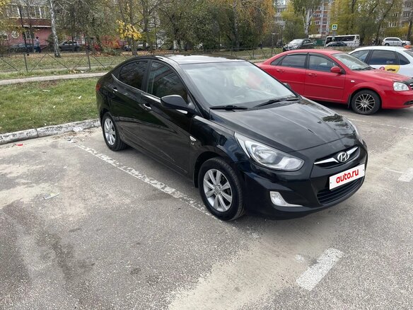 2013 Hyundai Solaris I, чёрный, 965000 рублей