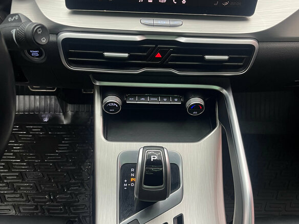 2021 Geely Coolray I, серебристый, 1670000 рублей - вид 36
