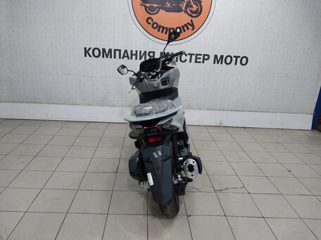 2025 Honda PCX 160, серый, 399000 рублей, вид 4