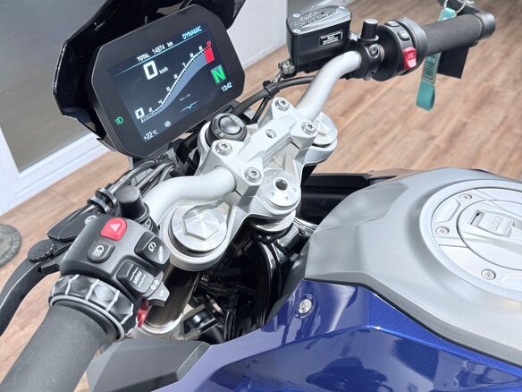 2020 BMW F 900 R, серебристый, 999000 рублей - вид 21