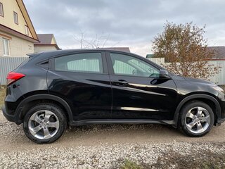 2021 Honda HR-V II Рестайлинг, чёрный, 2650000 рублей, вид 3