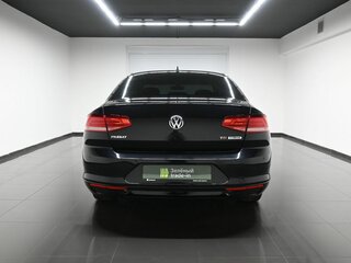 2017 Volkswagen Passat B8, чёрный, 1700000 рублей, вид 4