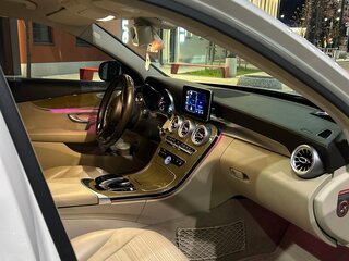 2015 Mercedes-Benz C-Класс 250 IV (W205), белый, 1900000 рублей, вид 3