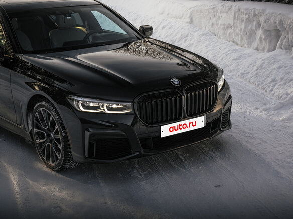 2021 BMW 7 серии 740i VI (G11/G12) Рестайлинг, чёрный, 5800000 рублей - вид 2
