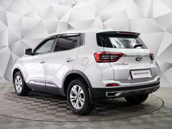 2025 Chery Tiggo 4 Pro I Рестайлинг, серебристый - вид 2