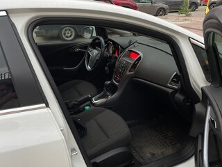 2014 Opel Astra J Рестайлинг, белый, 740000 рублей, вид 5