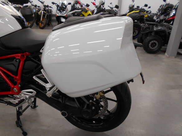 2021 BMW R 1250 RS, белый, 1430000 рублей - вид 16