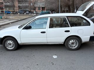 1999 Toyota Corolla VII (E100), белый, 330000 рублей, вид 3